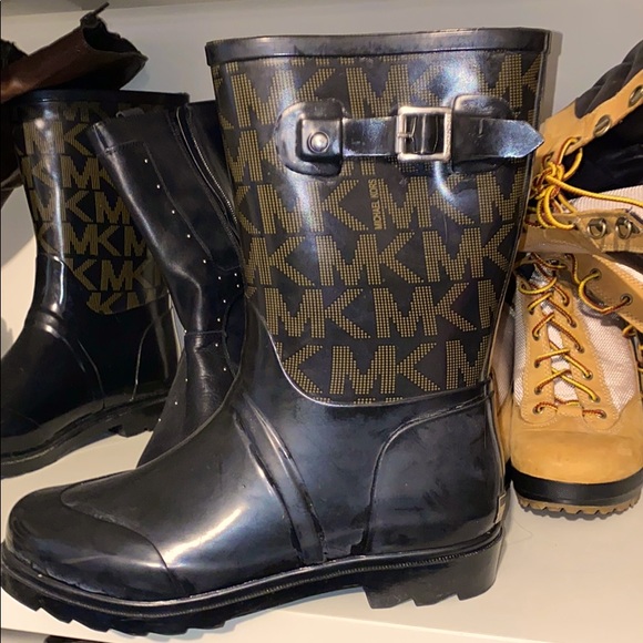 Michael Kors Rain Boots - Picture 1 of 2